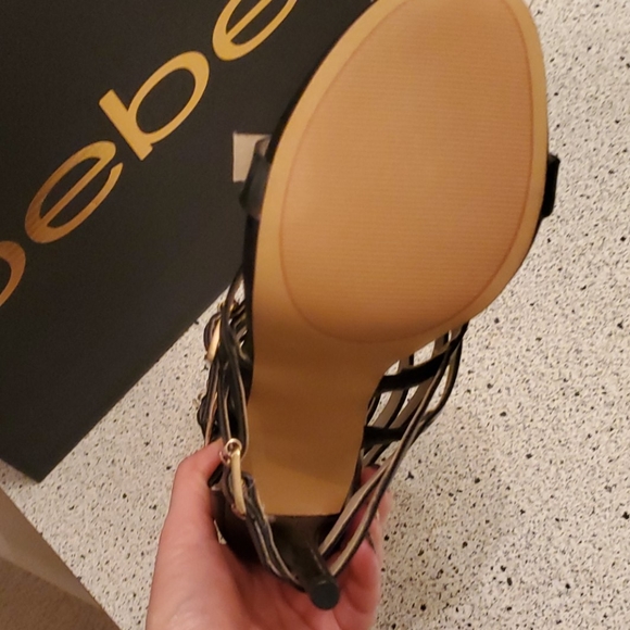 Bebe - Picture 2 of 2